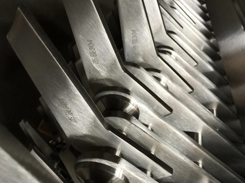 镍价上涨“不锈钢厂家”报价不升反降，你真的要警惕了！